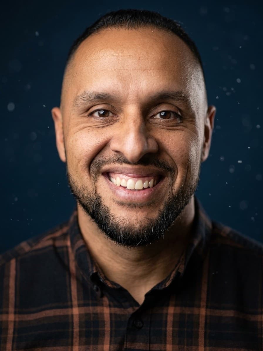 Luis Victoria
